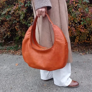 Kožená kabelka Gondola - tamponovaná sv. hnědá