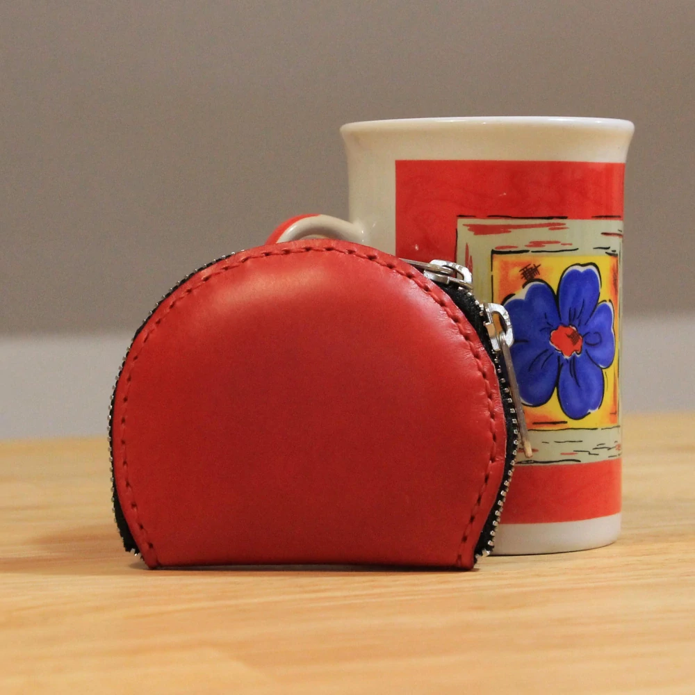 Kožená peněženka kulatá červená