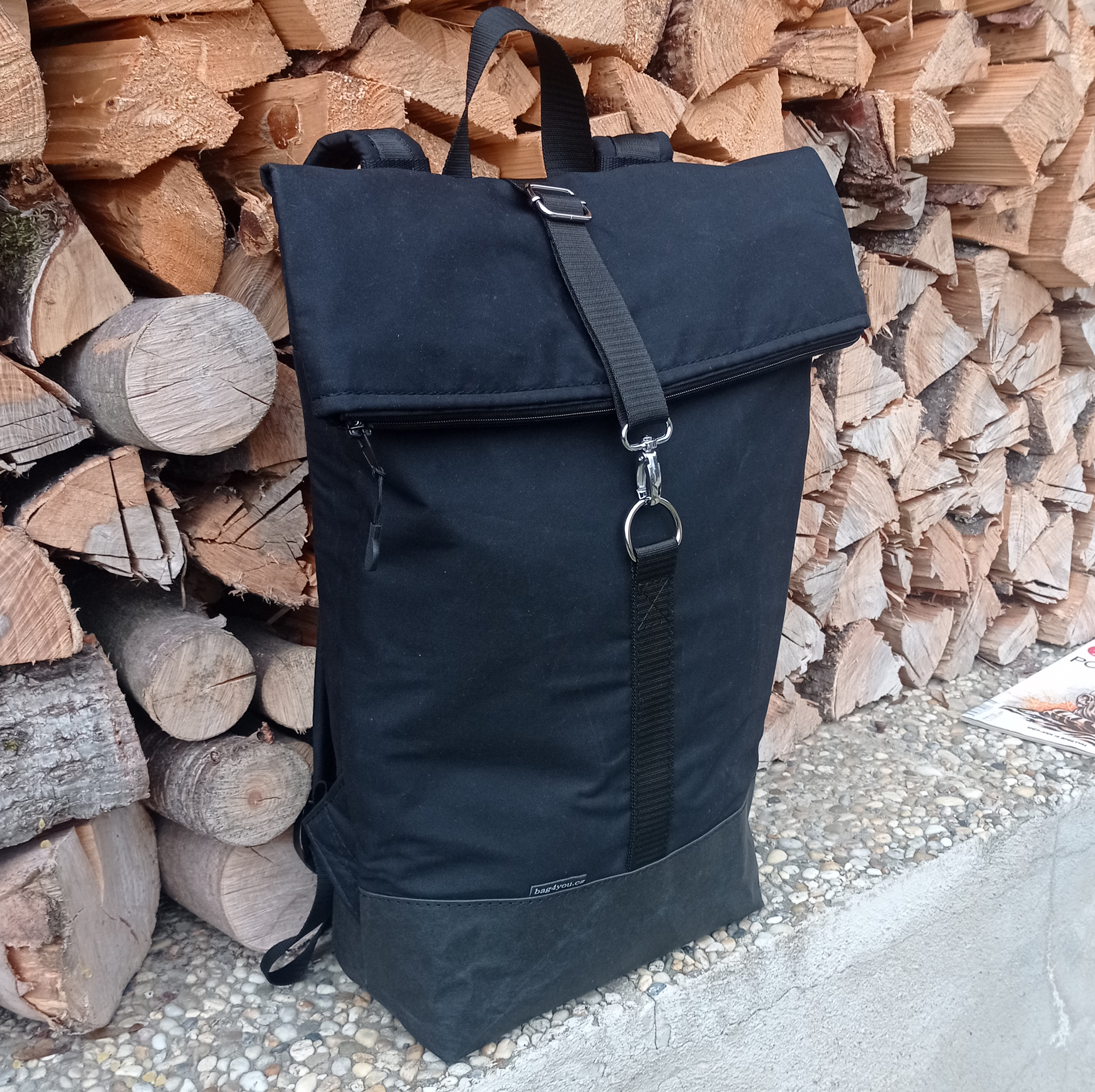 Batoh WAXED CANVAS 03