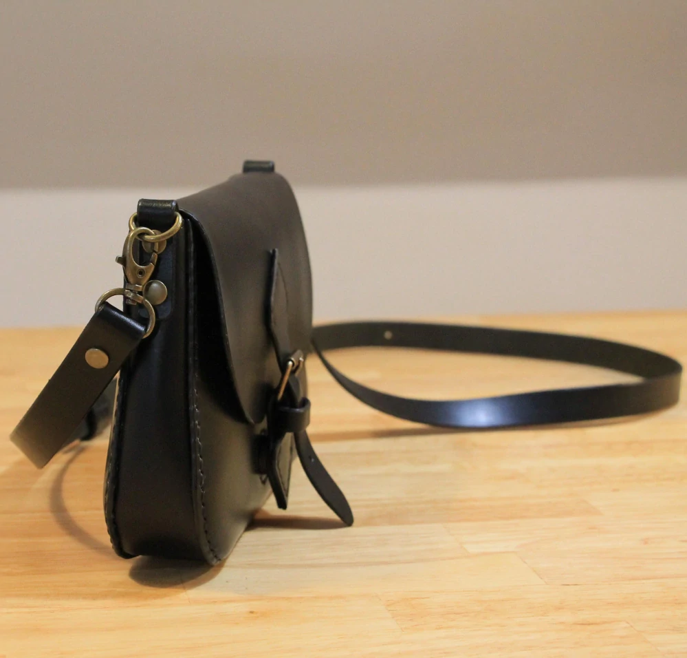 Kožená kabelka Kiara M černá