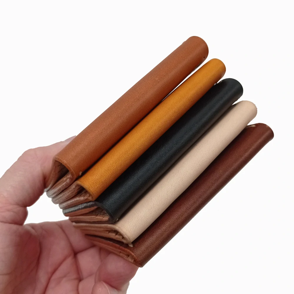 Kožené pouzdro na karty koňakové