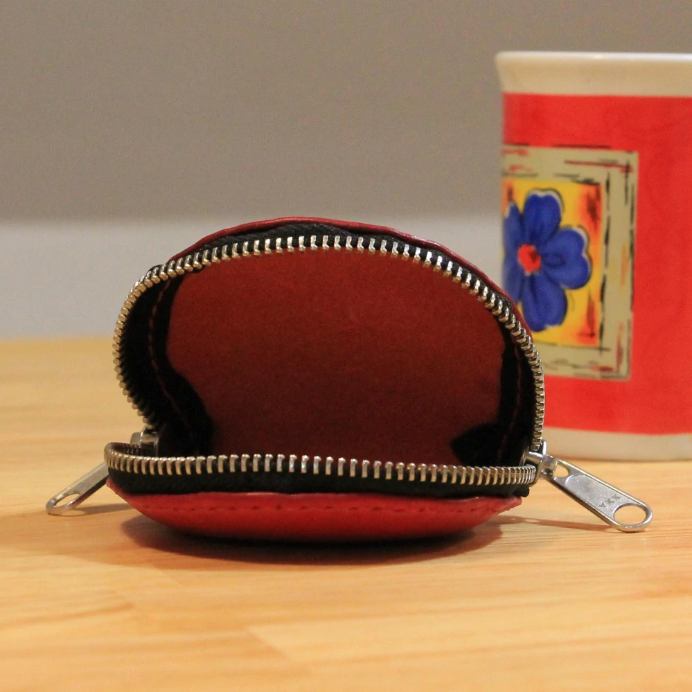 Kožená peněženka kulatá červená