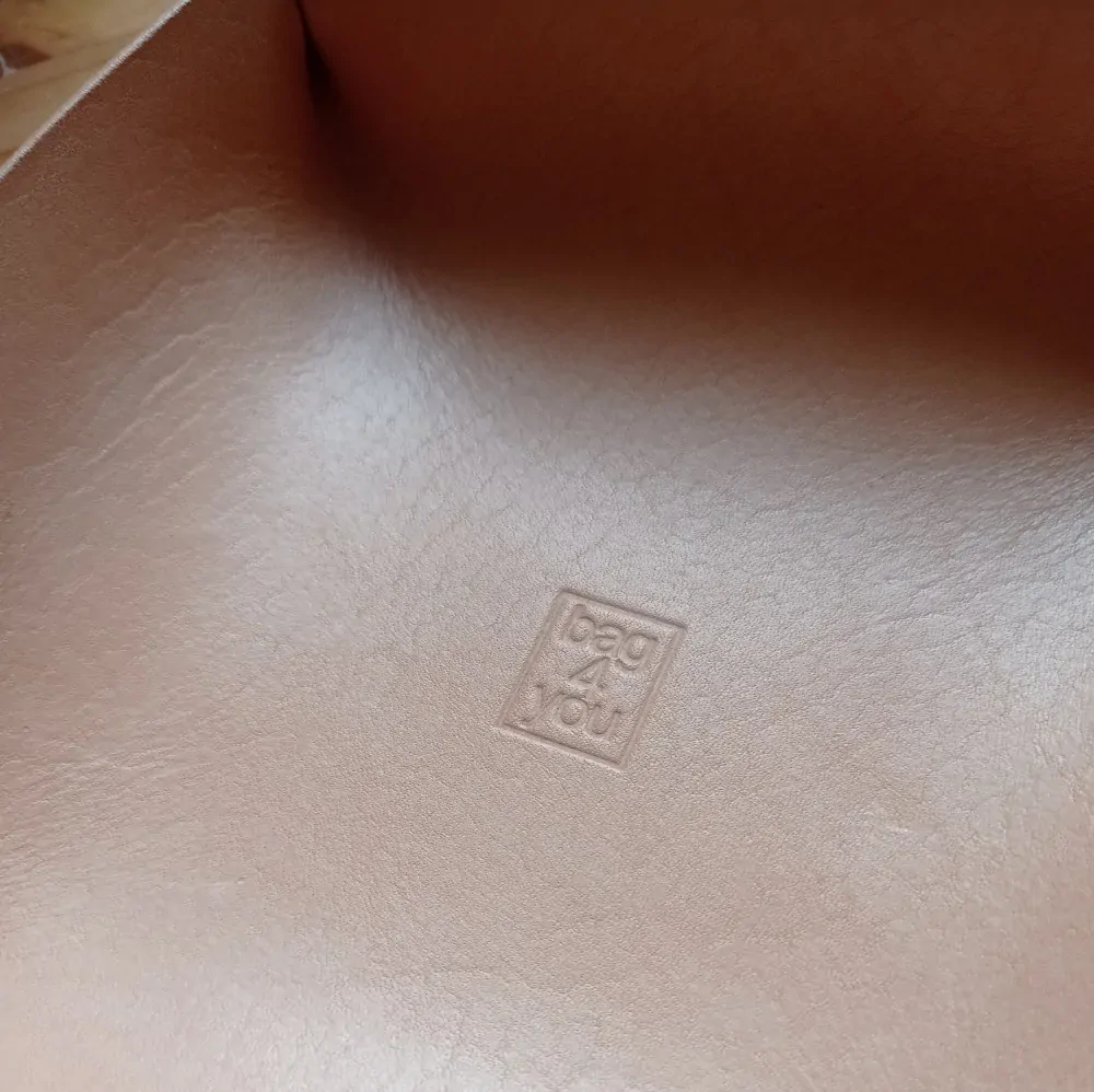 Kožená miska - přírodní