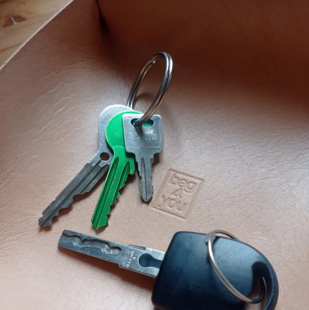 Kožená miska - přírodní