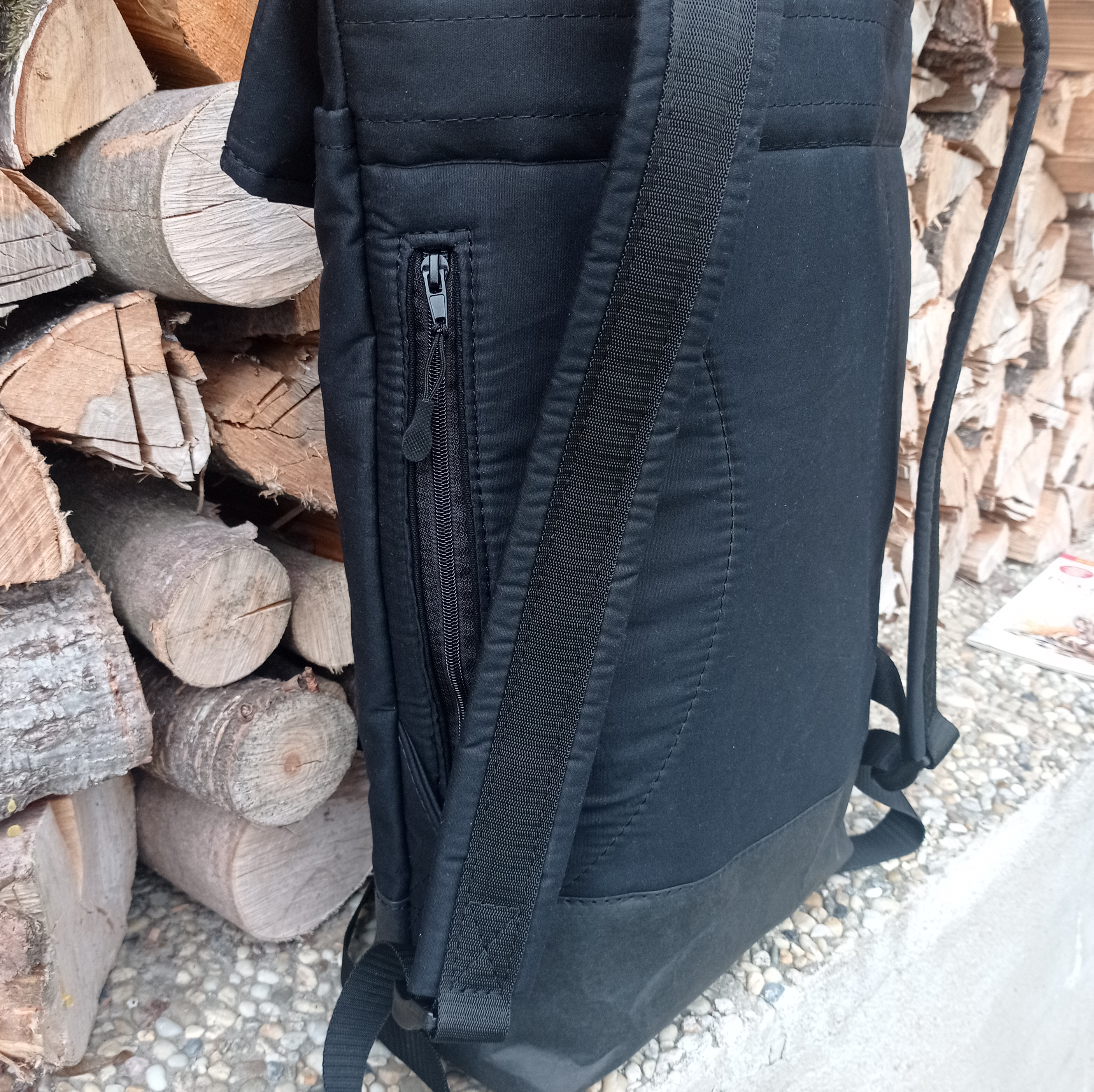 Batoh WAXED CANVAS 03