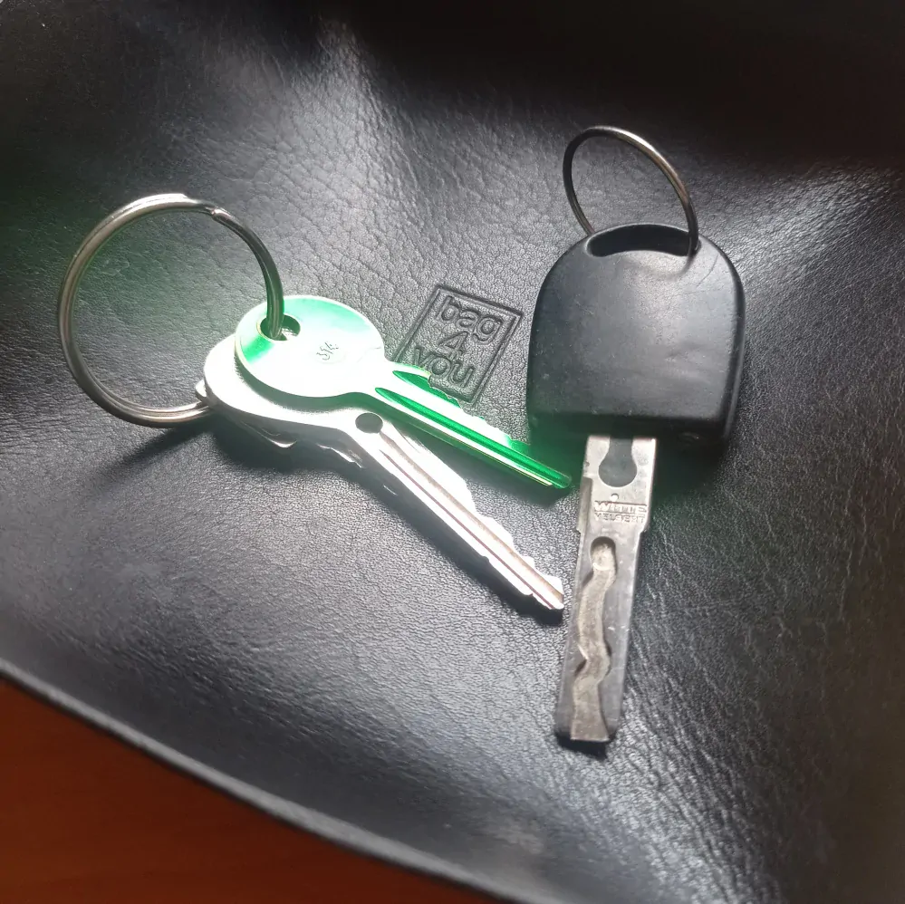 Kožená miska - černá