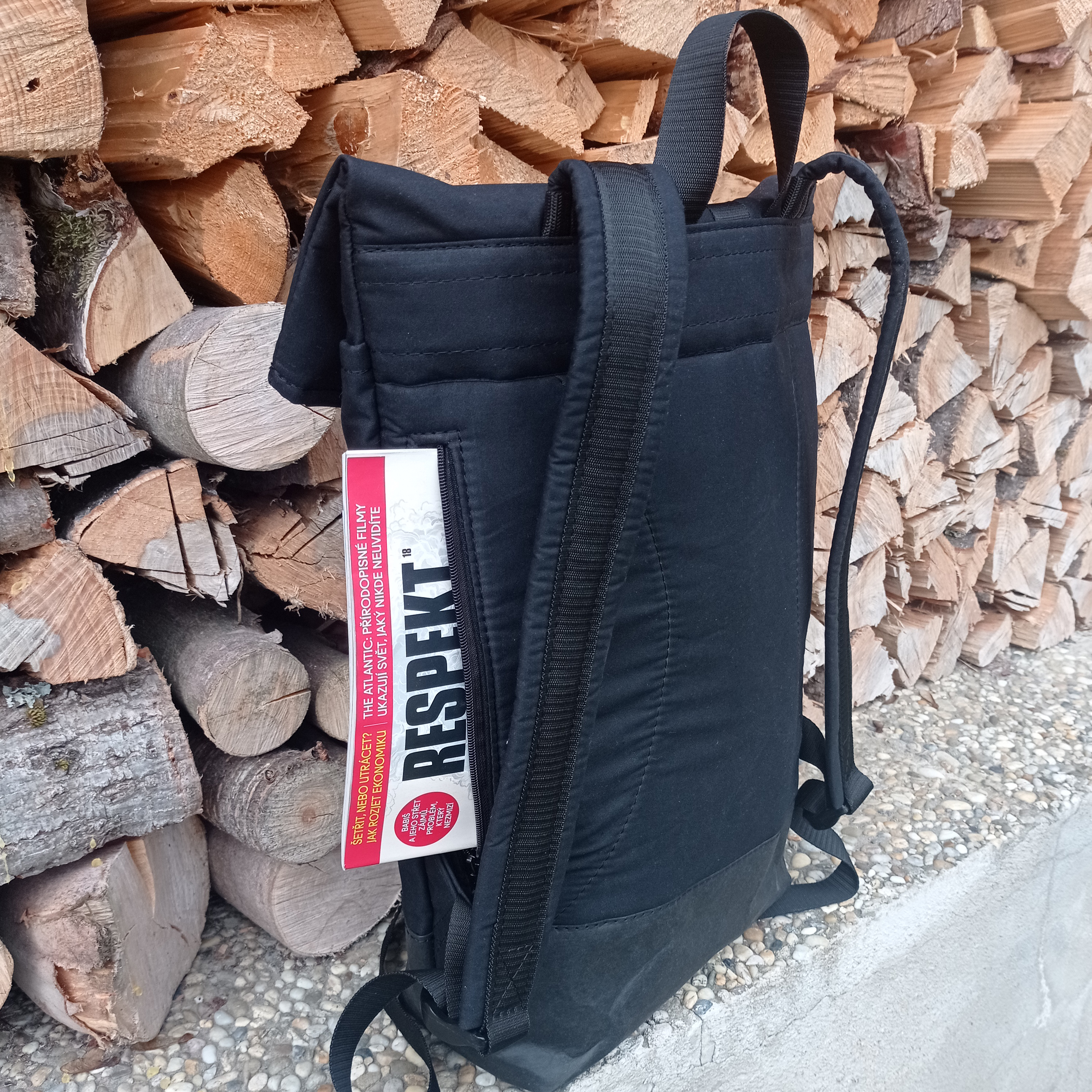 Batoh WAXED CANVAS 03