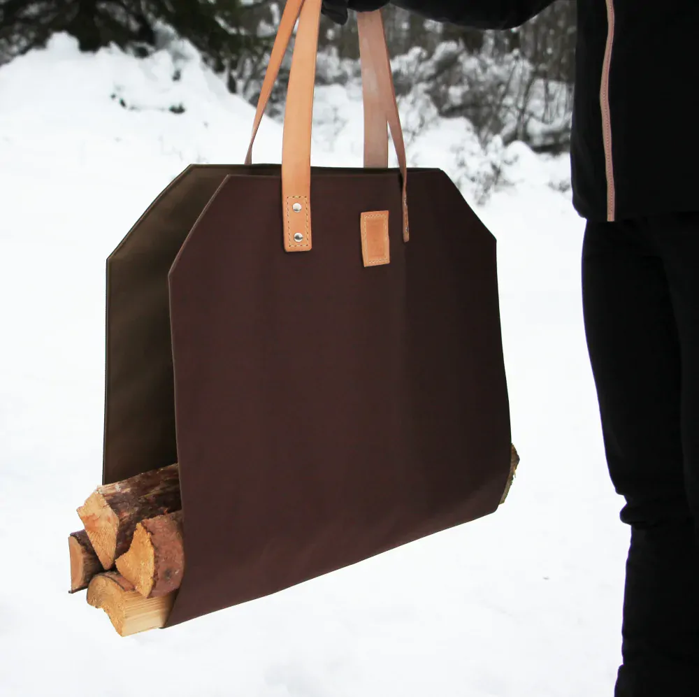 Taška na dřevo s koženými uchy