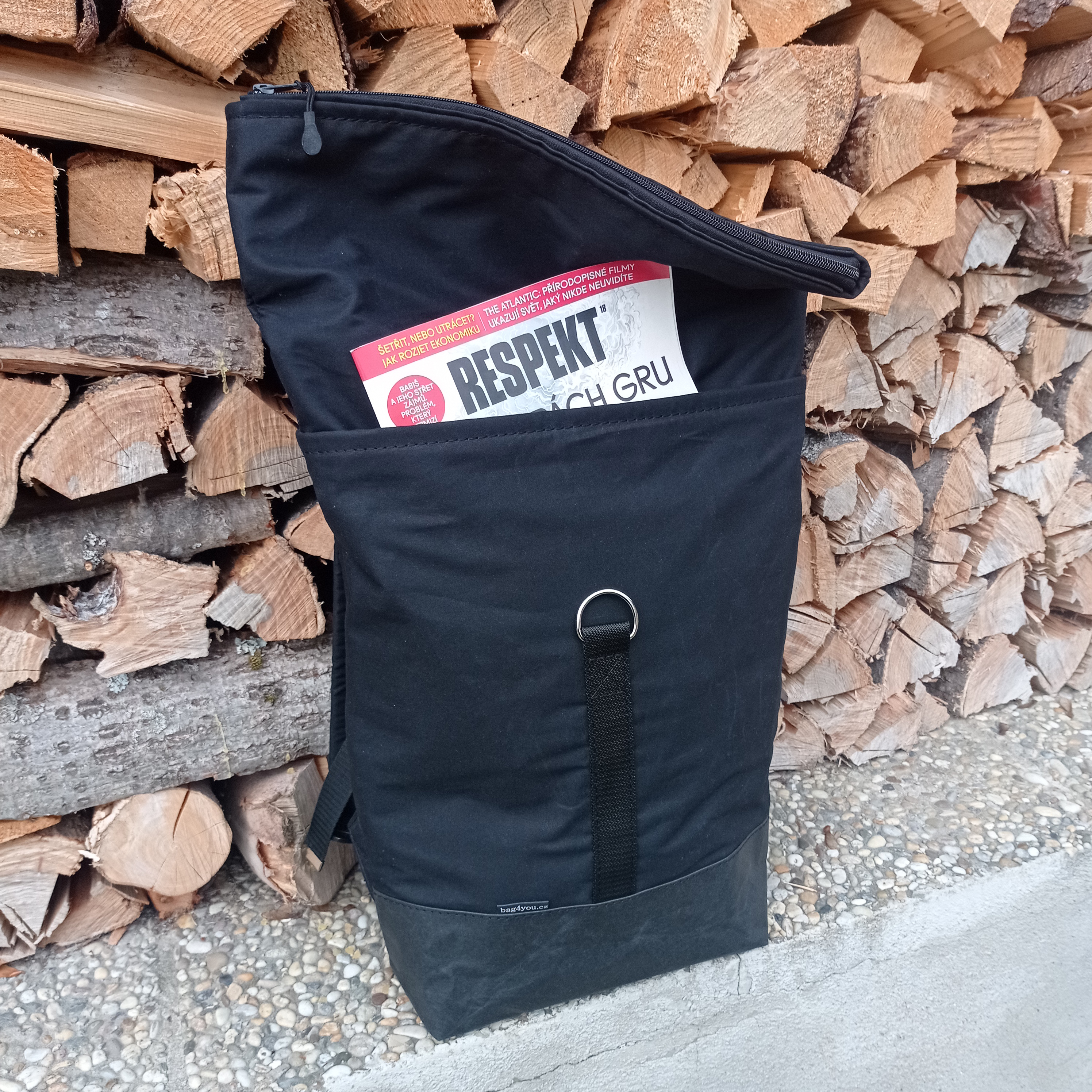 Batoh WAXED CANVAS 03