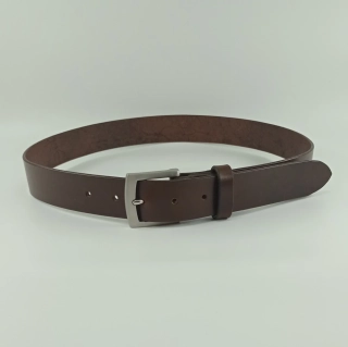 Hnědý kožený opasek s nerezovou přezkou