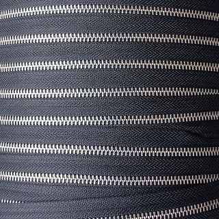 Kovový zip YKK v metráži - černý