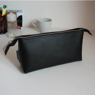 Kožená kosmetická taštička SANNA 02