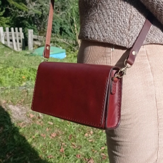 Kožené psaníčko Ebba hnědé